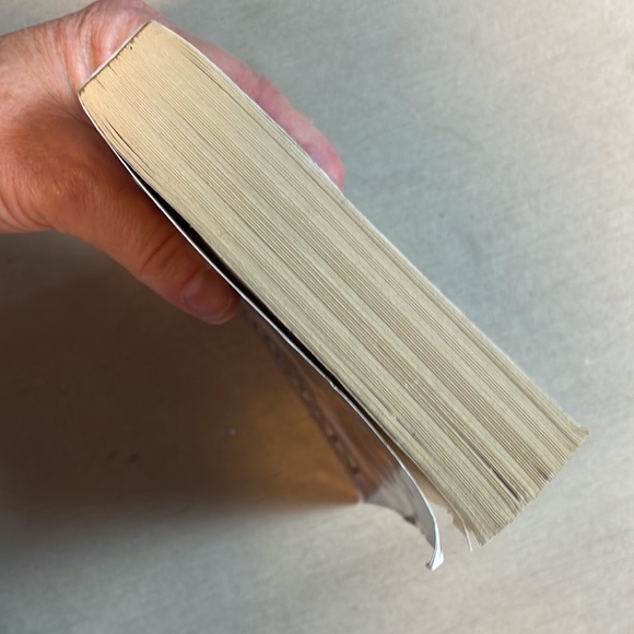 📚2/$6  Airman - Picture 5 of 12